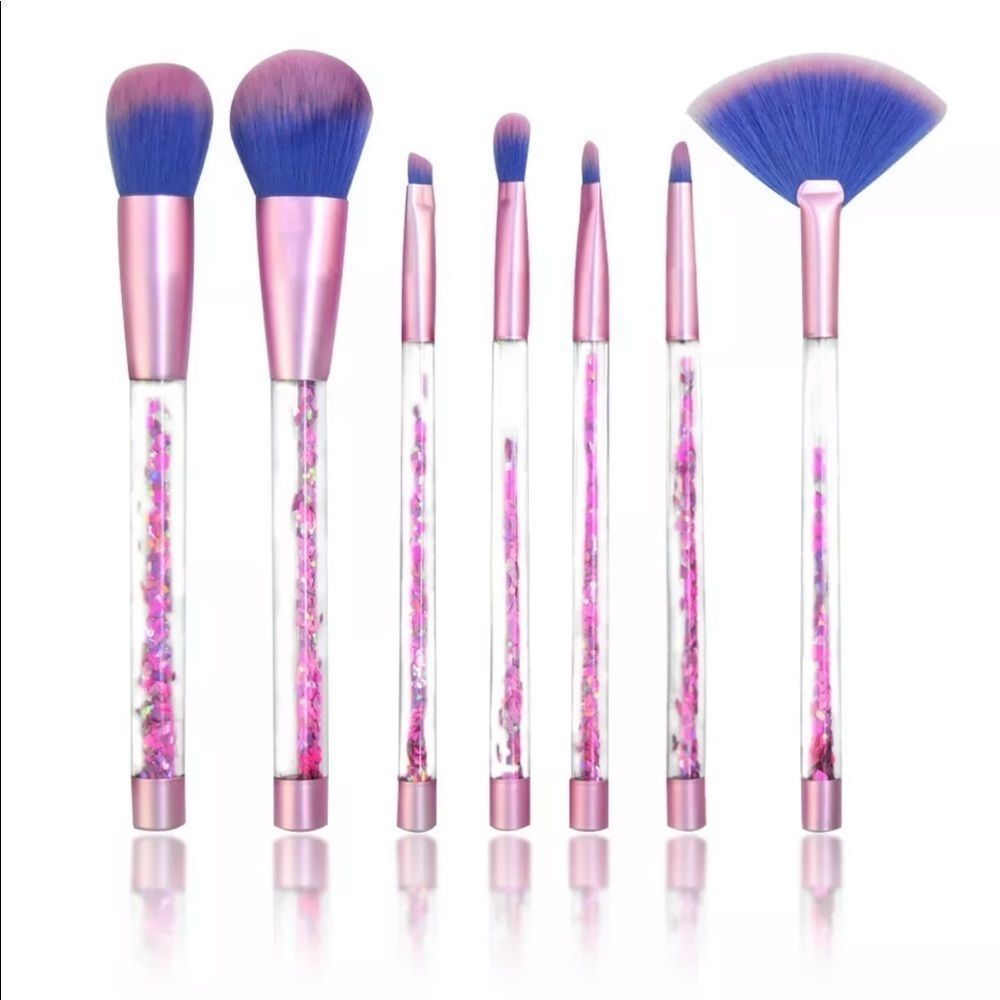 7 Piece Crystal Makeup Brush Kit - Picture 2 of 10